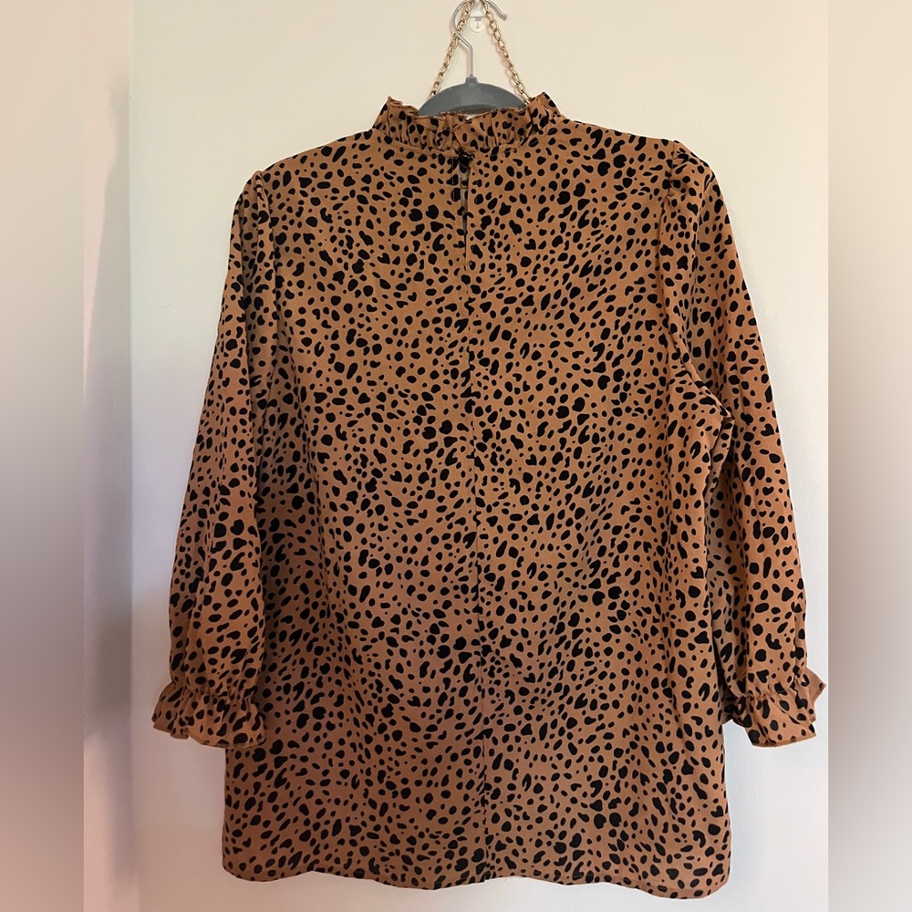 Avanova Women's Leopard Printed Ruffle Hem Long Sleeve Mock Neck Blouse Top - Picture 3 of 6